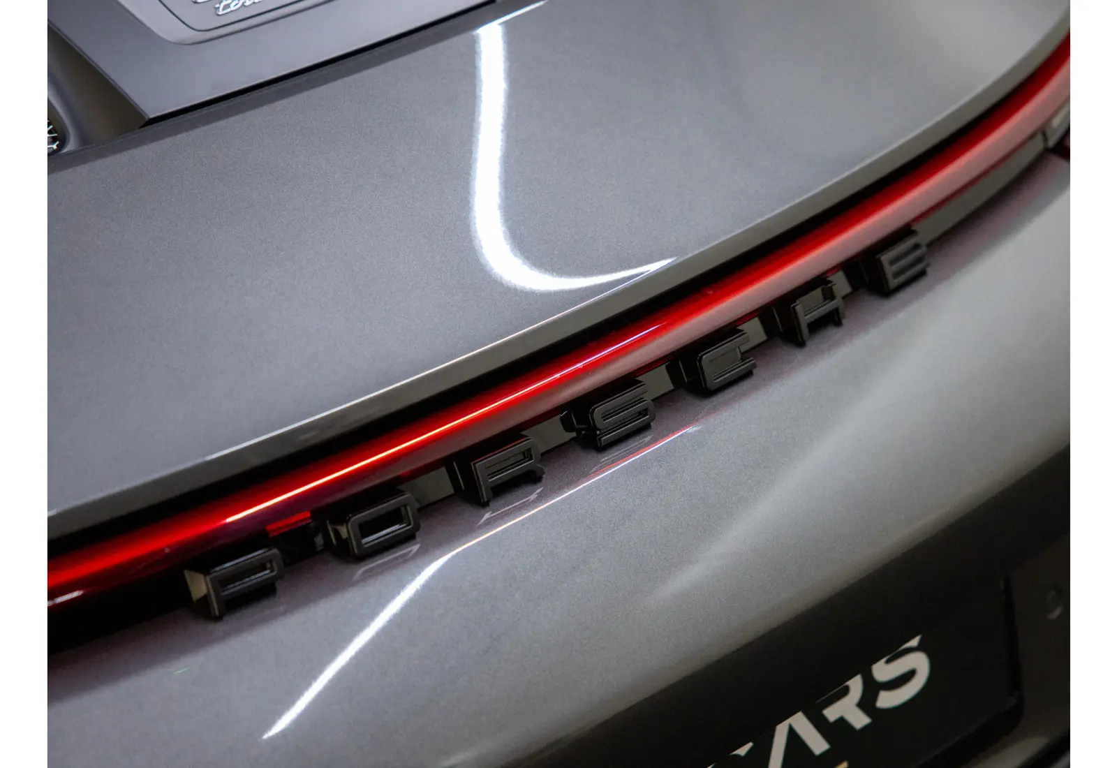 Porsche 911 4.0 GT3 Touring - 117480