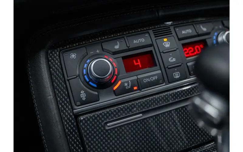 Audi A8 5.2 S8 quattro - 128921