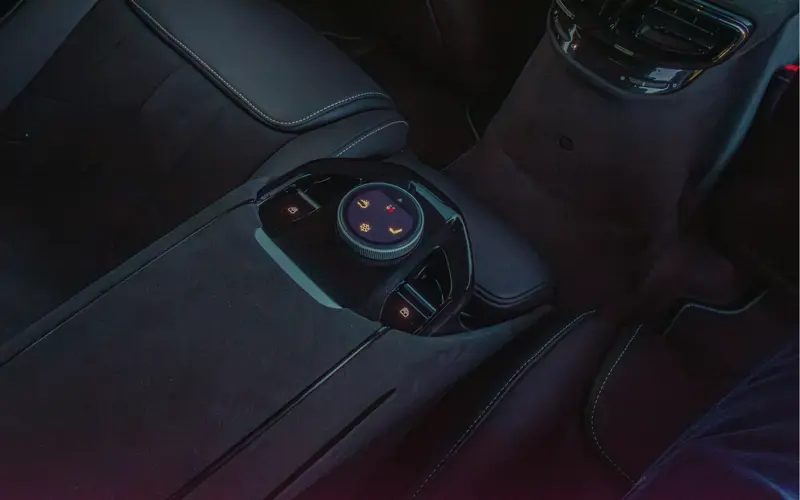 Ferrari Purosangue 6.5 V12 - 112859