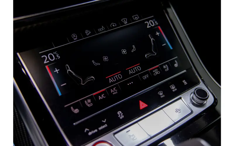 Audi Q8 4.0 TFSI RS Q8 quattro - 123225