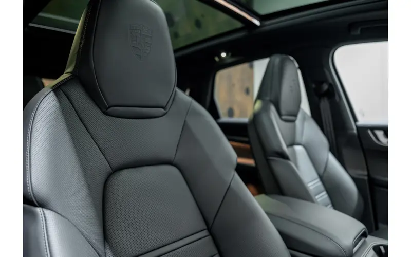 Porsche Cayenne 3.0 E-Hybrid Black Edition - 138147