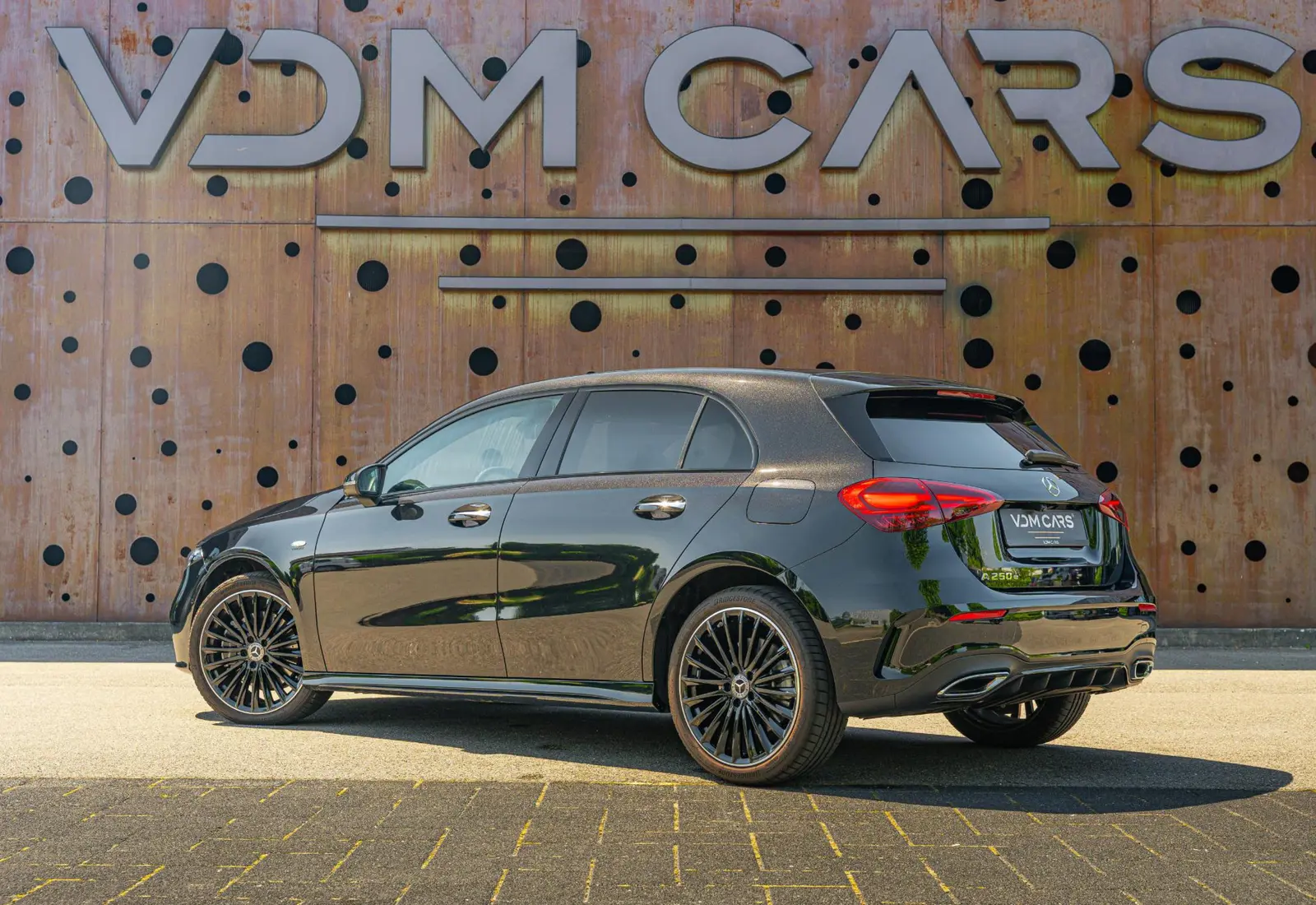 Mercedes-Benz A-Klasse 250 e Premium Plus - 148955