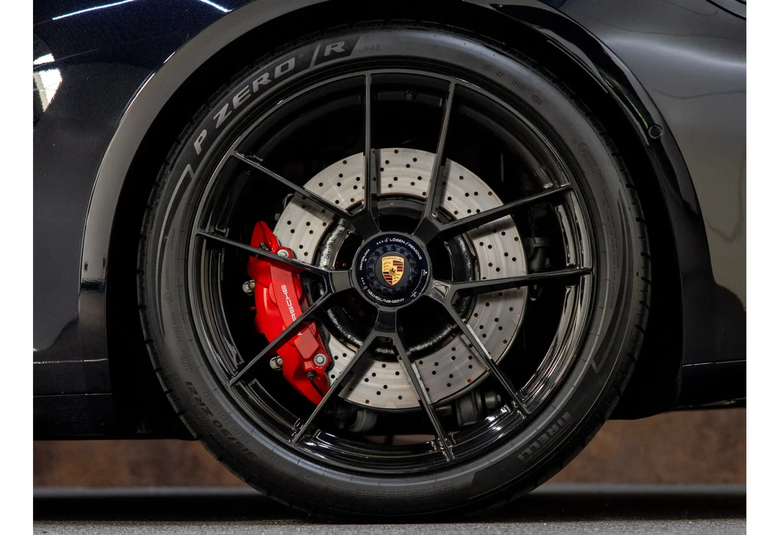 Porsche 911 3.6 Carrera 4 GTS - 112365