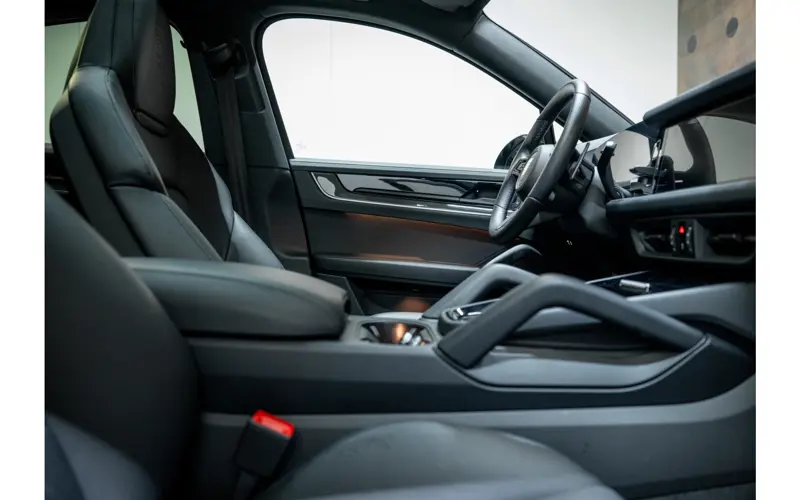 Porsche Cayenne Coupé 3.0 E-Hybrid Black Edition - 138190