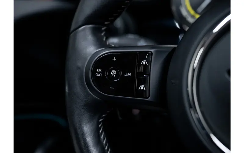 MINI MINI Electric Cabrio MINI Yours 33 kWh - 126063