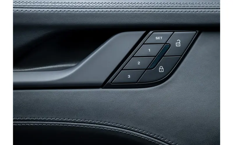 Porsche 911 3.6 T-Hybrid Carrera 4 GTS - 145122