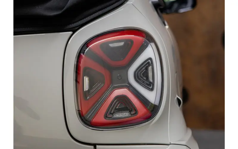 Smart Fortwo cabrio EQ BRABUS Style 18 kWh - 113611