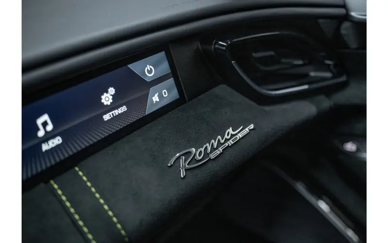 Ferrari Roma Spider 3.9 V8 - 130819