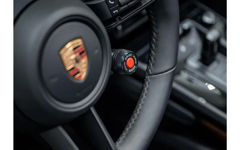 Porsche 911 Cabrio 3.6 T-Hybrid Carrera 4 GTS - 143035