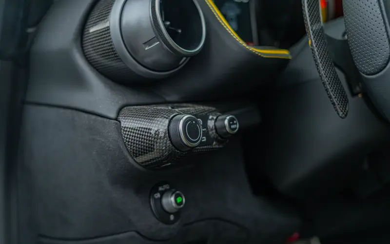 Ferrari 812 Competizione 6.5 V12 - 137719