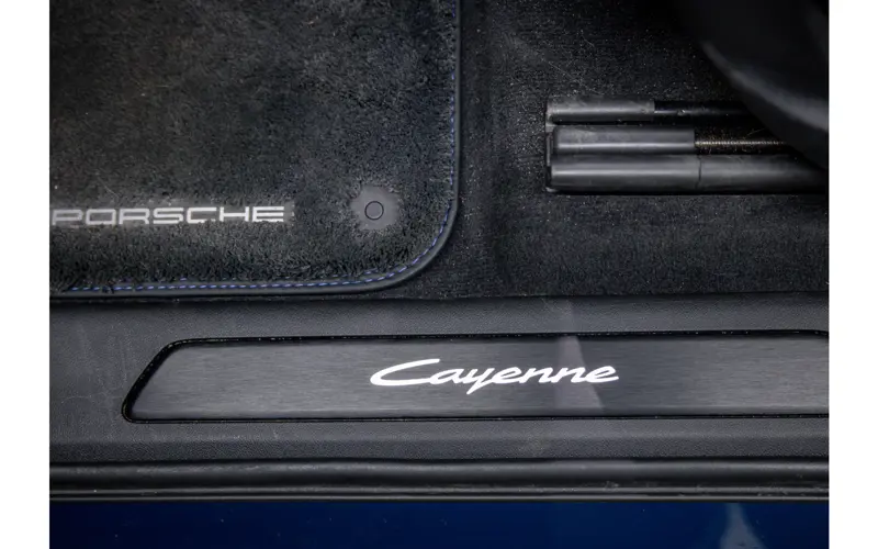 Porsche Cayenne 3.0 E-Hybrid - 120919