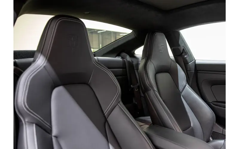 Porsche 911 3.6 T-Hybrid Carrera 4 GTS - 111018