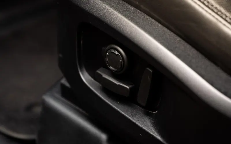 Land Rover Defender 110 5.0 P525 110 V8 Carpathian Edition - 170354