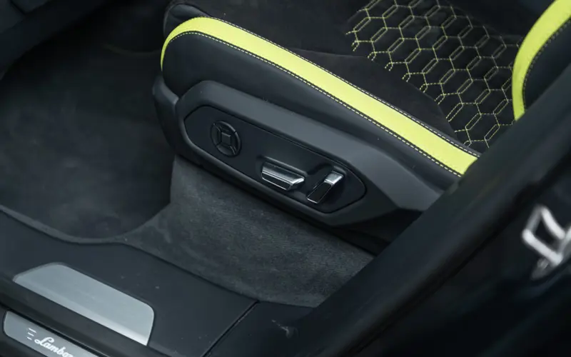 Lamborghini Urus 4.0 V8 Graphite Capsule - 134500