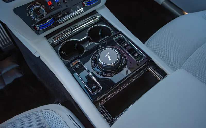 Rolls-Royce Spectre  - 85705