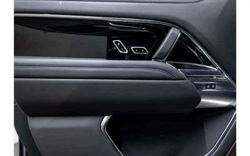 Land Rover Range Rover 3.0 P550e Autobiography PHEV - 139718