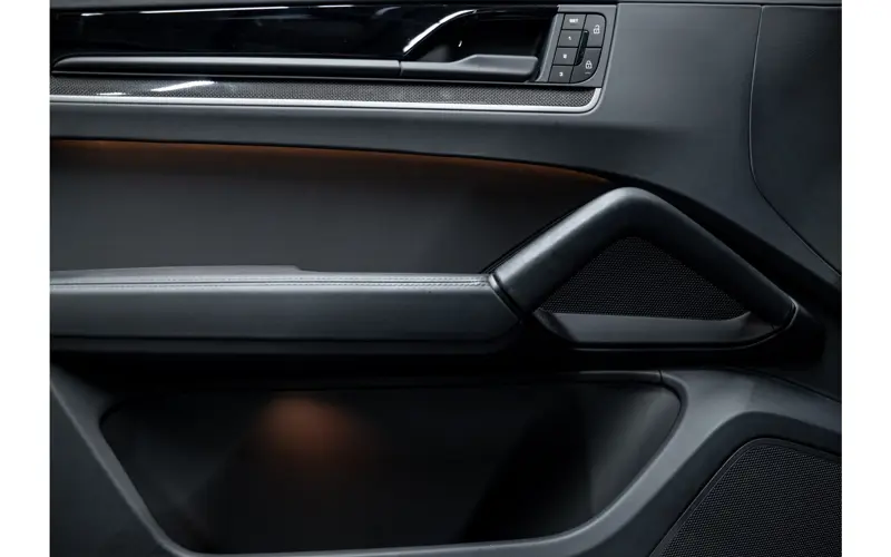 Porsche Cayenne 3.0 E-Hybrid Black Edition - 138143