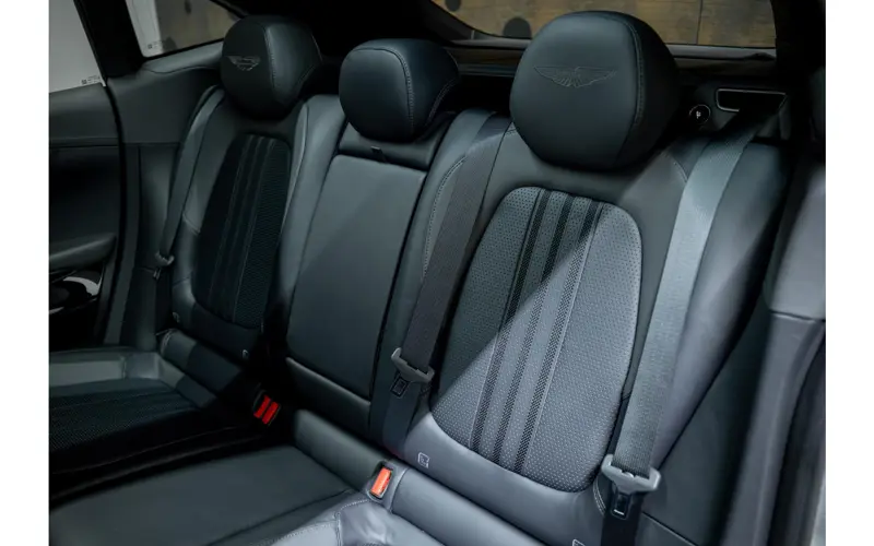 Aston Martin Dbx 4.0 V8 707 - 147305