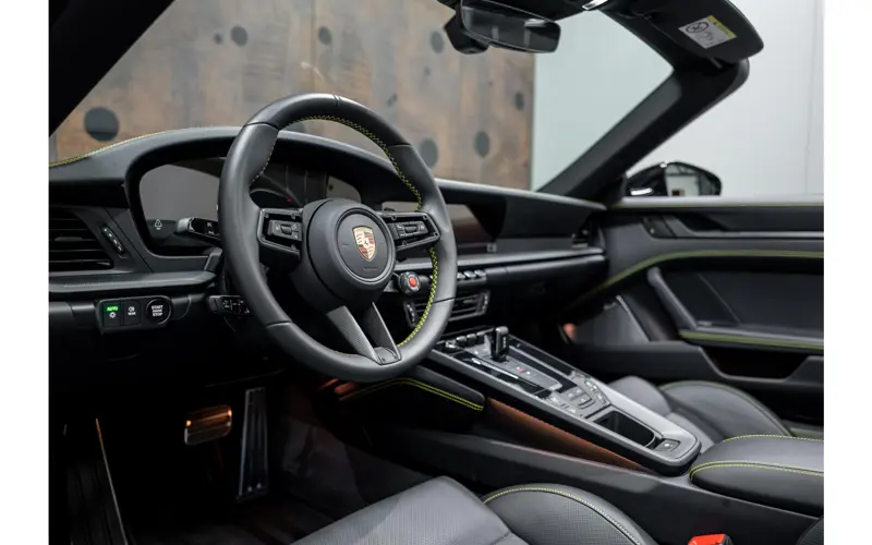 Porsche 911 Cabrio 3.6 T-Hybrid Carrera 4 GTS - 147154