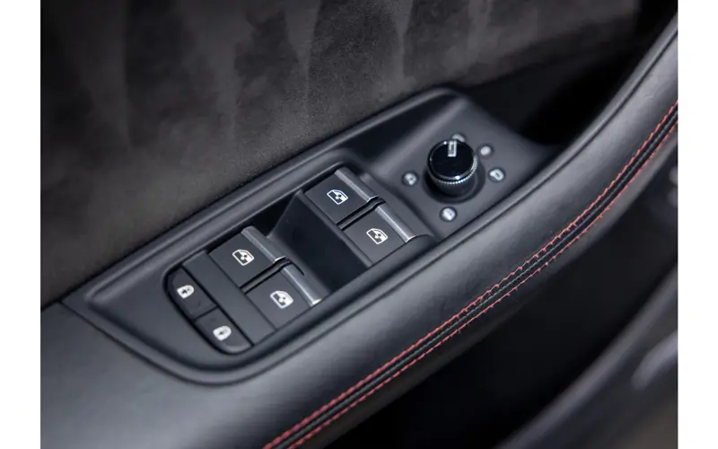 Audi Q8 4.0 TFSI RS Q8 quattro - 123243