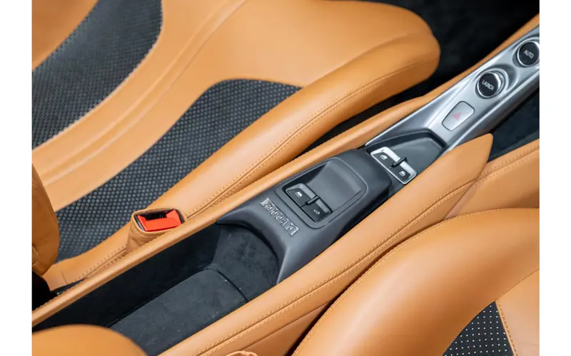 Ferrari F8 Spider 3.9 V8 HELE - 143898