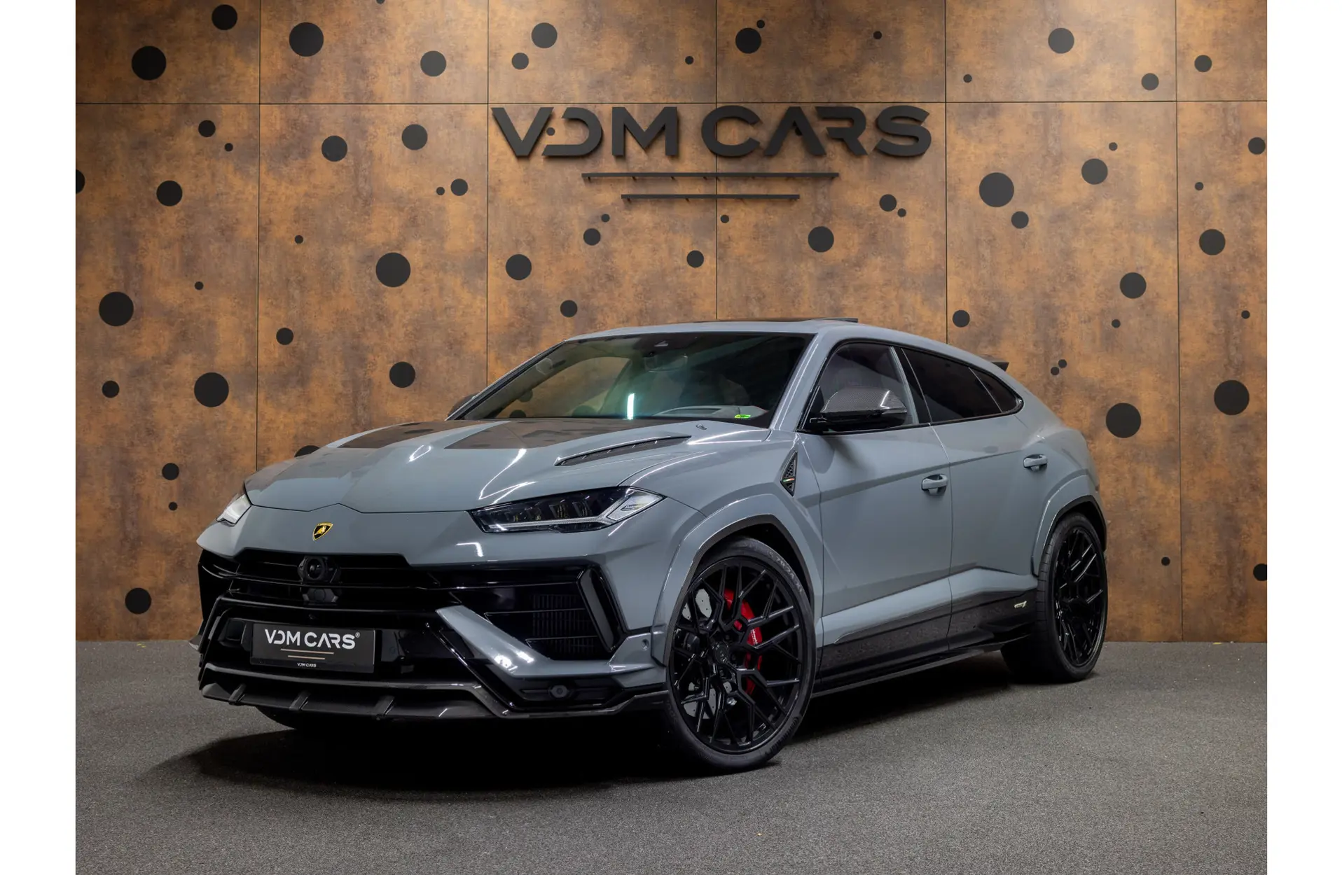 Lamborghini - Urus - 119708