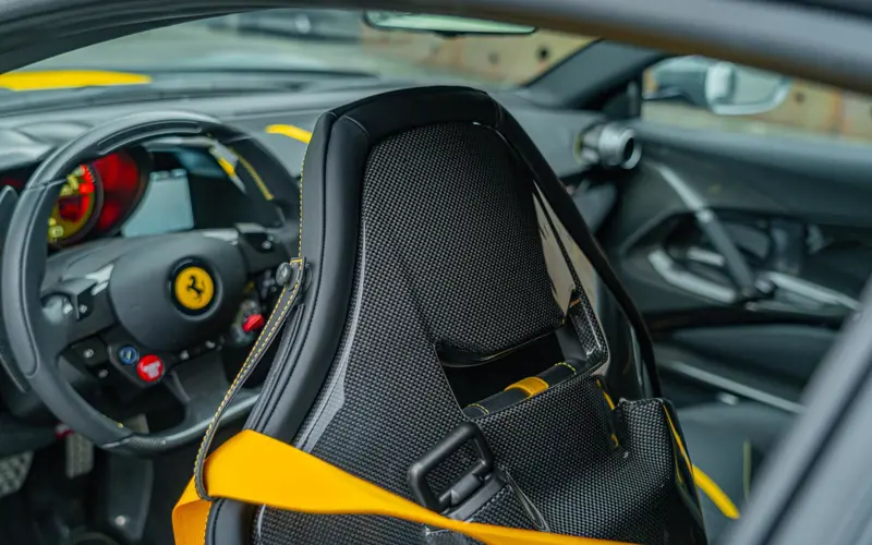Ferrari 812 Competizione 6.5 V12 - 140987