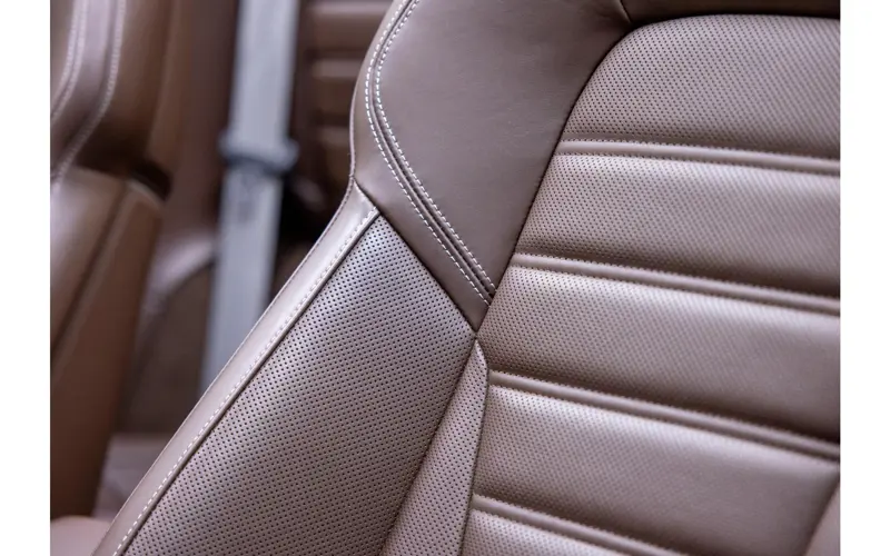Porsche 911 Cabrio 3.8 Turbo S - 140683