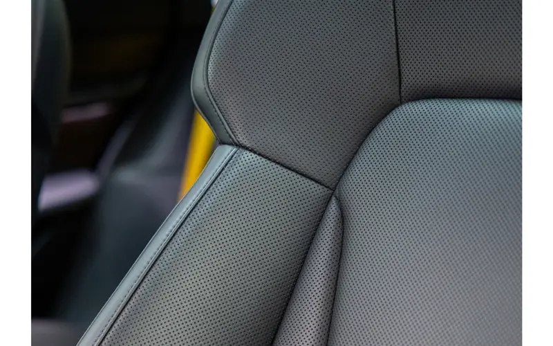 Porsche Taycan Turbo S 93 kWh - 121715