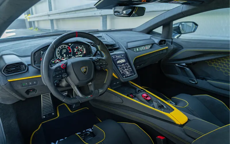 Lamborghini Revuelto Revuelto - 140274