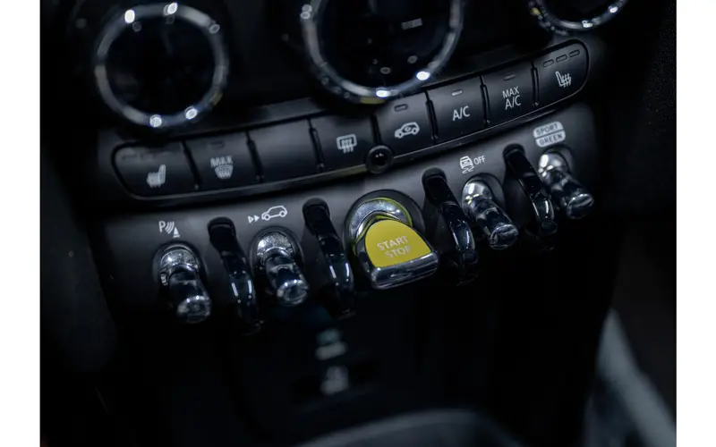 MINI MINI Electric Cabrio MINI Yours 33 kWh - 126046