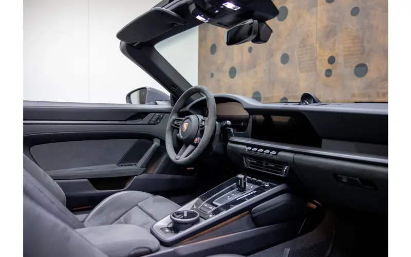 Porsche 911 3.6 T-Hybrid Targa 4 GTS - 121610