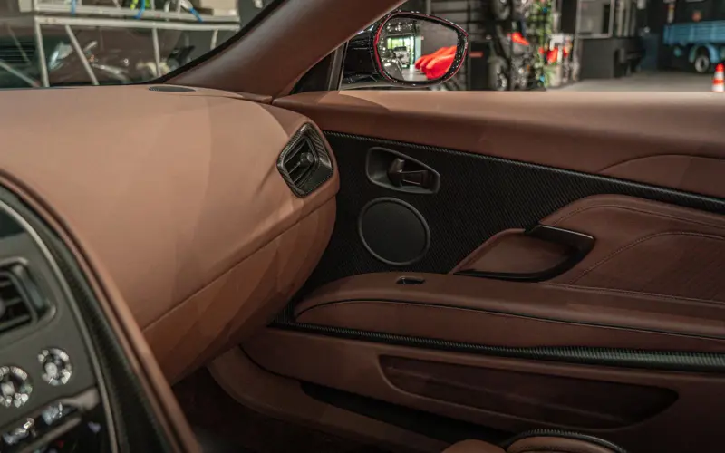 Aston Martin DBS Volante 5.2 V12 - 143816
