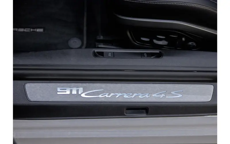 Porsche 911 Cabrio 3.0 Carrera 4S - 111440