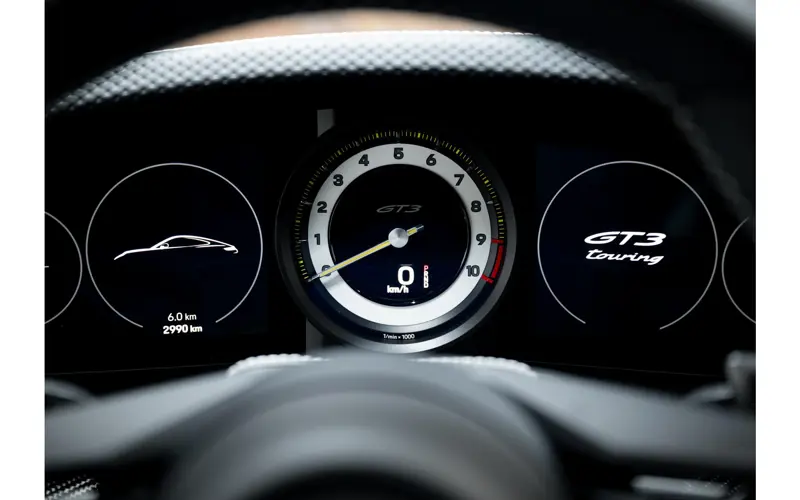 Porsche 911 4.0 GT3 Touring - 151989