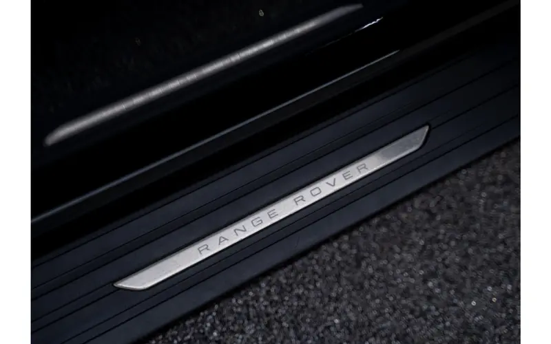 Land Rover Range Rover P550 E Autobiography - 137136