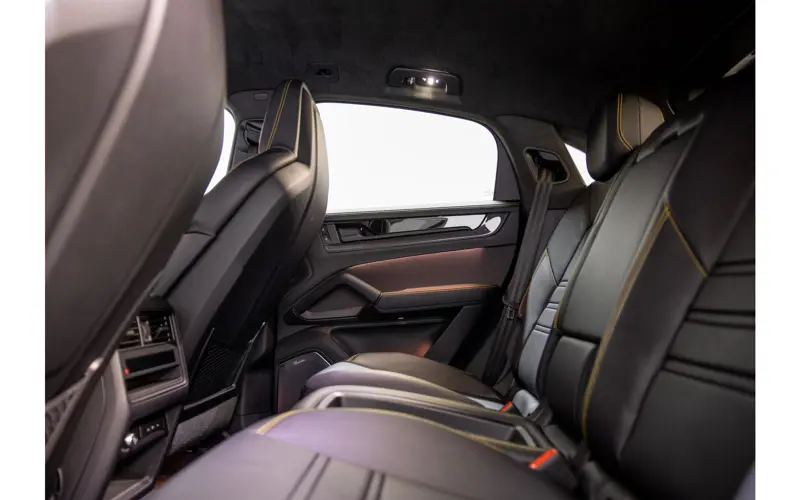 Porsche Cayenne Coupé 4.0 Turbo E-Hybrid GT - 118095