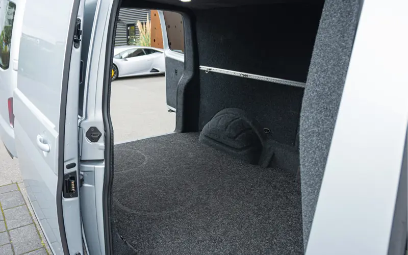Volkswagen Transporter 2.0 TDI L2H1 28 - 109569