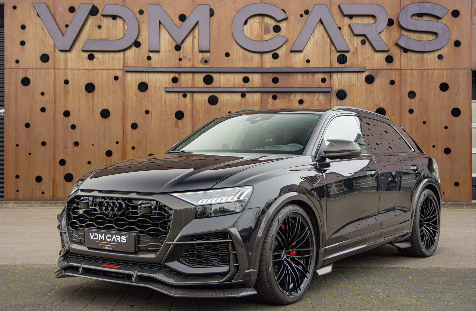 Audi - Q8 - 81063