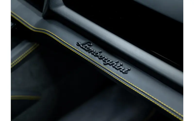 Lamborghini Urus 4.0 V8 Hybrid SE - 173726