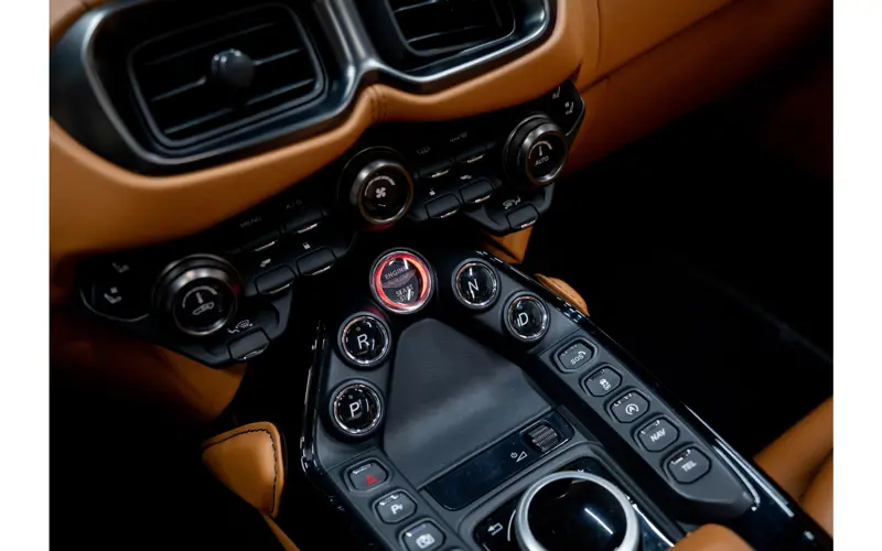 Aston Martin Vantage Roadster 4.0 V8 - 137865