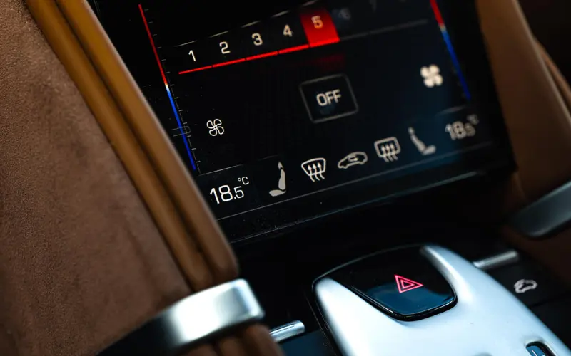 Ferrari Roma Spider 3.9 V8 - 172242