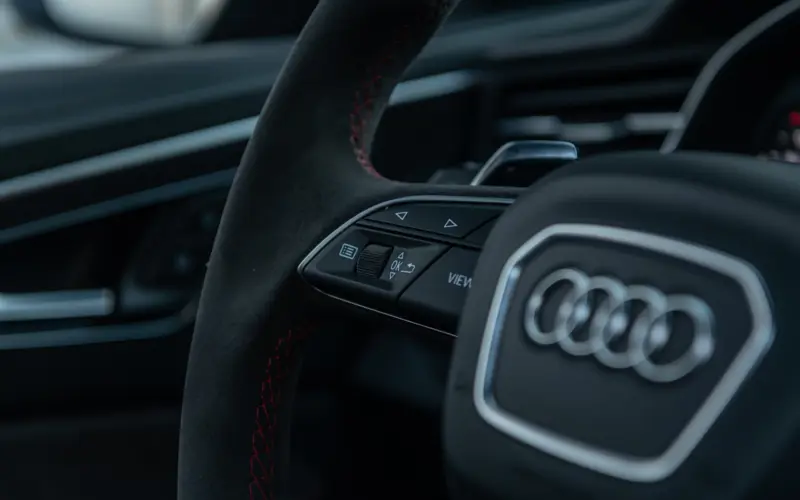 Audi Q8 4.0 TFSI RS Q8 quattro - 122801