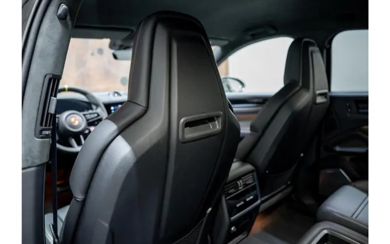 Porsche Cayenne Coupé 4.0 Turbo E-Hybrid GT - 147024