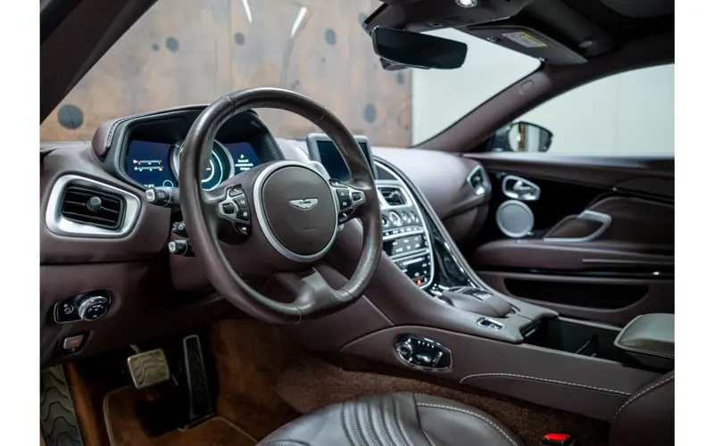 Aston Martin DB11 4.0 V8 - 147195