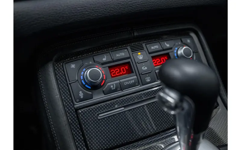 Audi A8 5.2 S8 quattro - 142787
