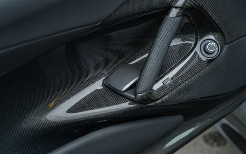 Ferrari 812 Competizione 6.5 V12 - 140978