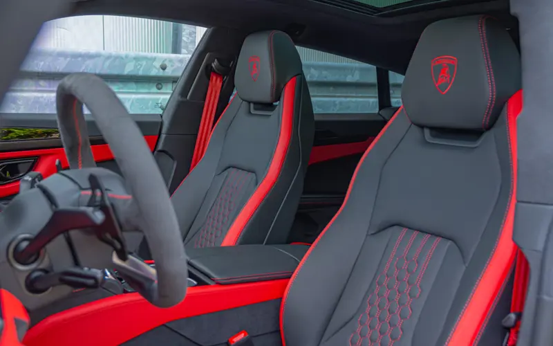 Lamborghini Urus 4.0 V8 Hybrid SE - 112625