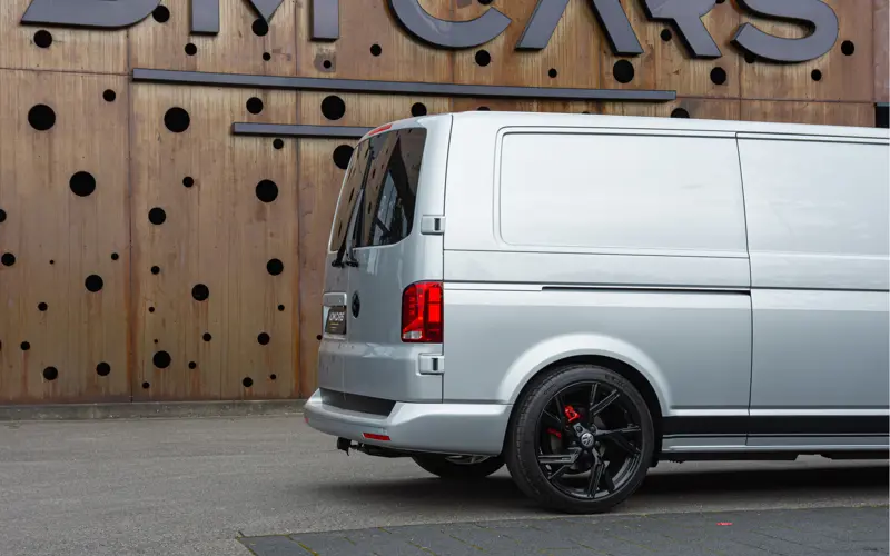 Volkswagen Transporter 2.0 TDI L2H1 28 - 109570