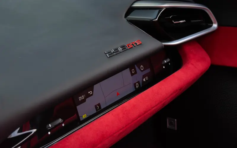 Ferrari 296 GTS 3.0 V6 - 116224